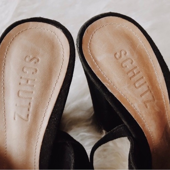 Shutz black suede Damila crisscross tie sandals - Picture 8 of 11